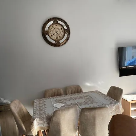 Διαμέρισμα Beautiful Renovated Flat,New Furniture, Stunning View